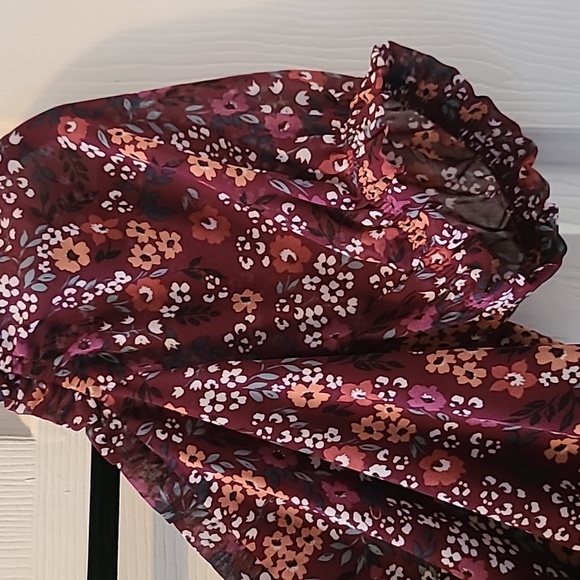 SO BRAND WOMENS JUNIOR SIZE SUMMER TOP WITH SMOCKING SIZE SMALL - Picture 4 of 15